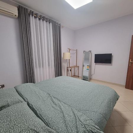 Glamorous Apartment In 티라나 외부 사진