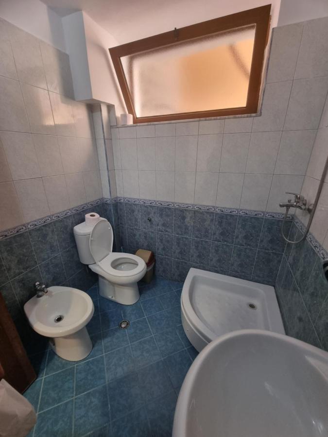 Glamorous Apartment In 티라나 외부 사진