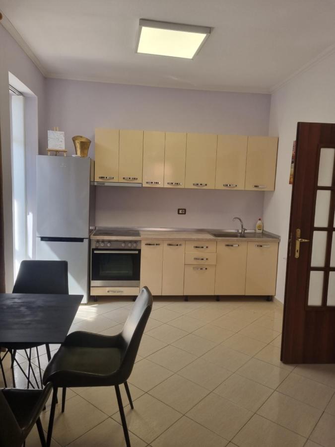 Glamorous Apartment In 티라나 외부 사진